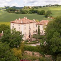 Serrungarina Le Marche