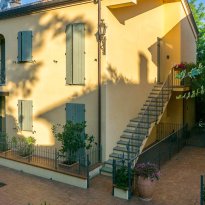 Serrungarina Le Marche
