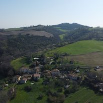 Mezzanotte, Pergola Le Marche