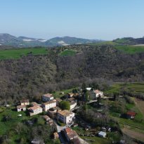 Mezzanotte, Pergola Le Marche