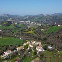 Mezzanotte, Pergola Le Marche