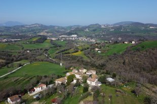 Mezzanotte, Pergola Le Marche