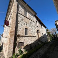 Mezzanotte, Pergola Le Marche